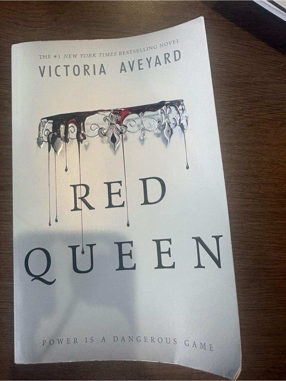 Red Queen by Victoria Aveyard (2016, Trade Paperback)